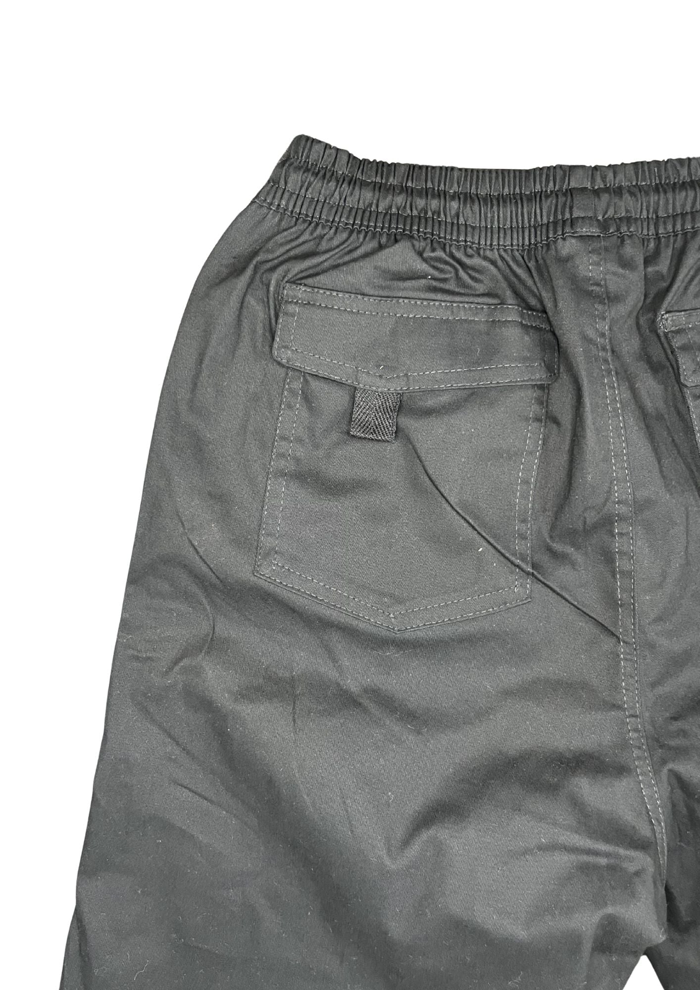 31572A bermuda hombre clásica, tela semi-gruesa.