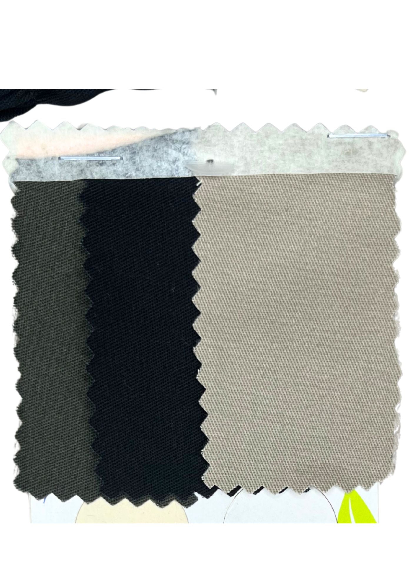 31572A bermuda hombre clásica, tela semi-gruesa.