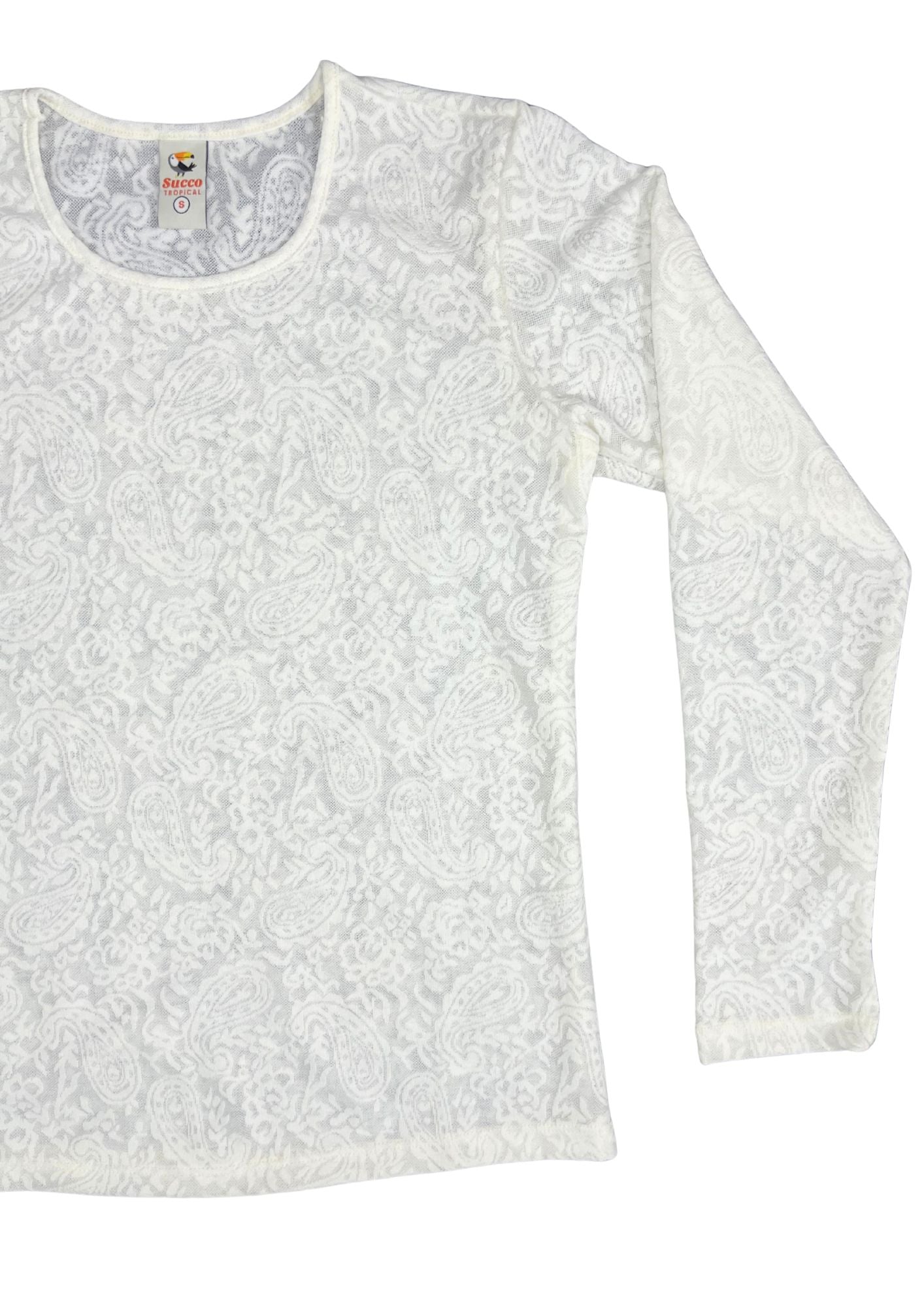 23472A blusa silueta ajustada, tela texturizada.