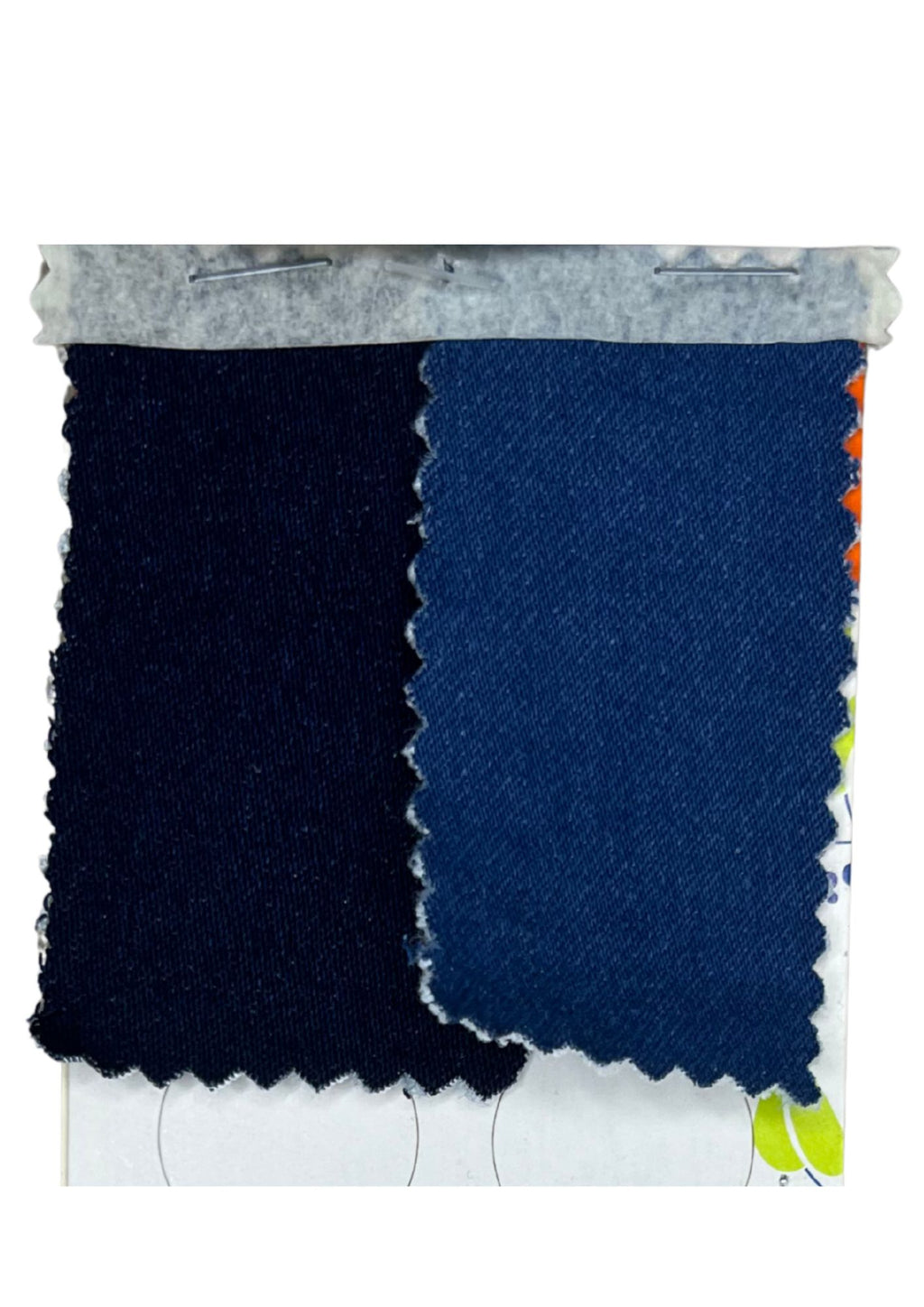 43810C jean índigo silueta amplia, corte recto.