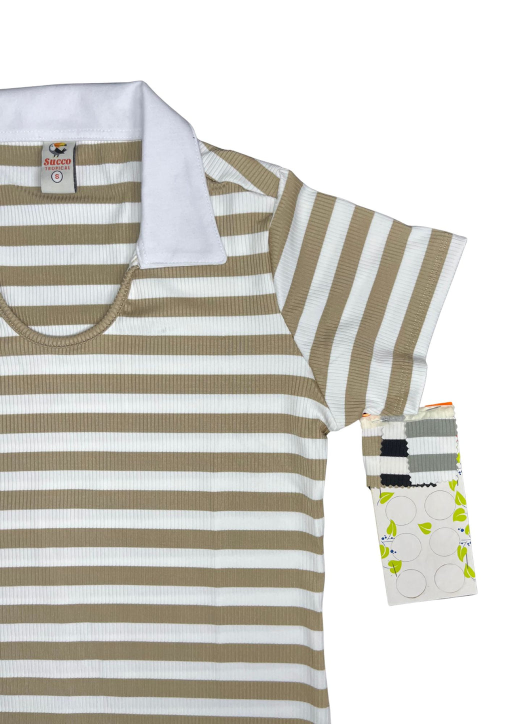 23280B camiseta silueta ajustada, tela tacto suave.