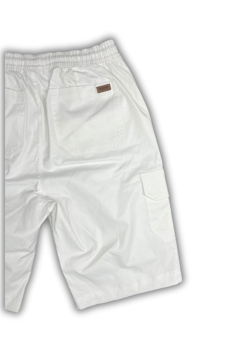 33790A torero silueta amplia, bolsillos tipo cargo.