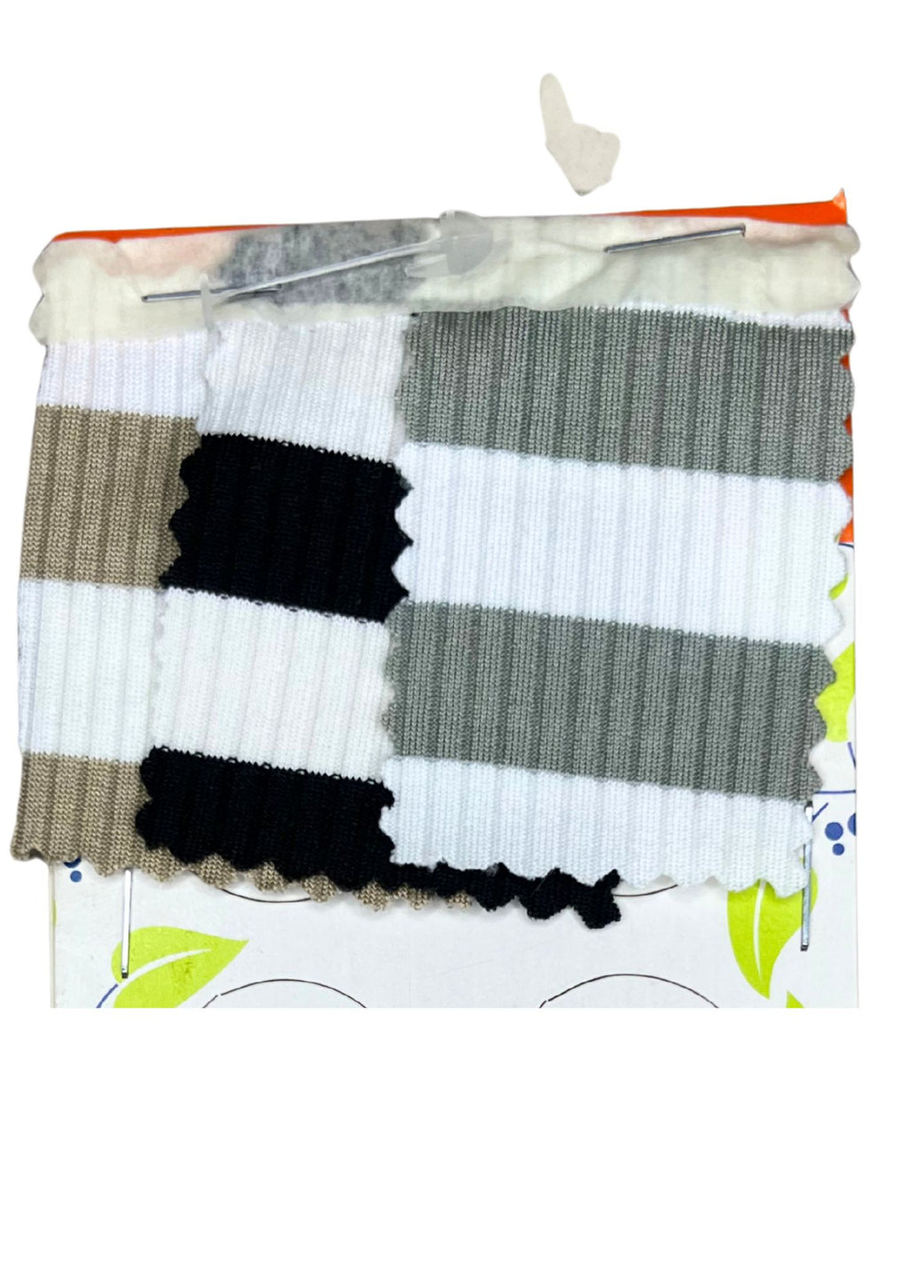 23280B camiseta silueta ajustada, tela tacto suave.