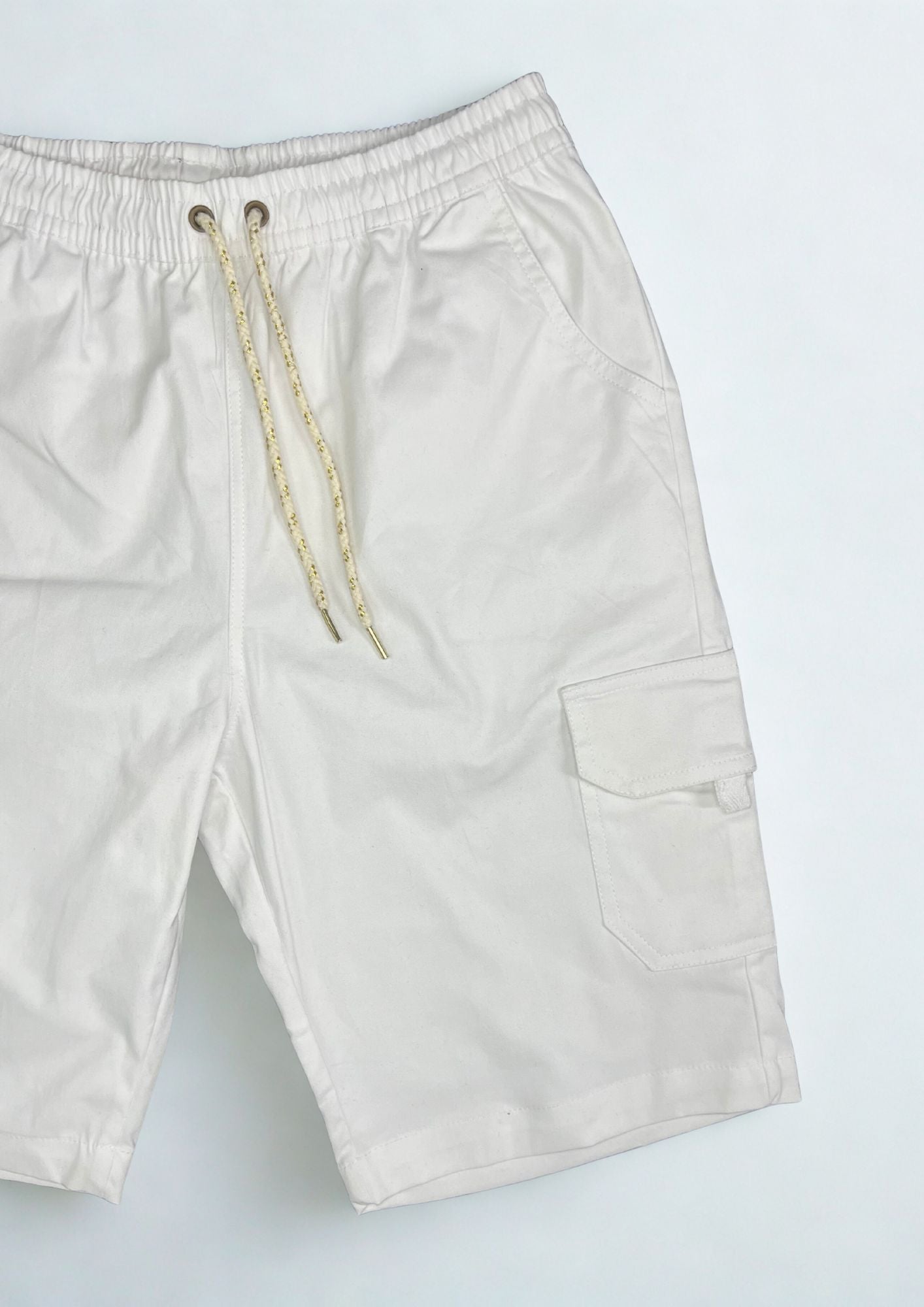 33790A torero silueta amplia, bolsillos tipo cargo.