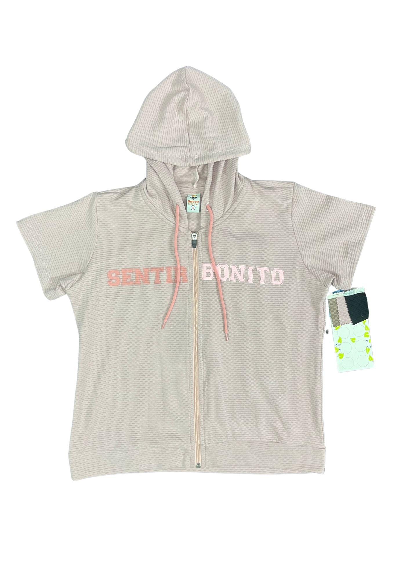 23377B camiseta silueta ajustada, con capucha deportiva.