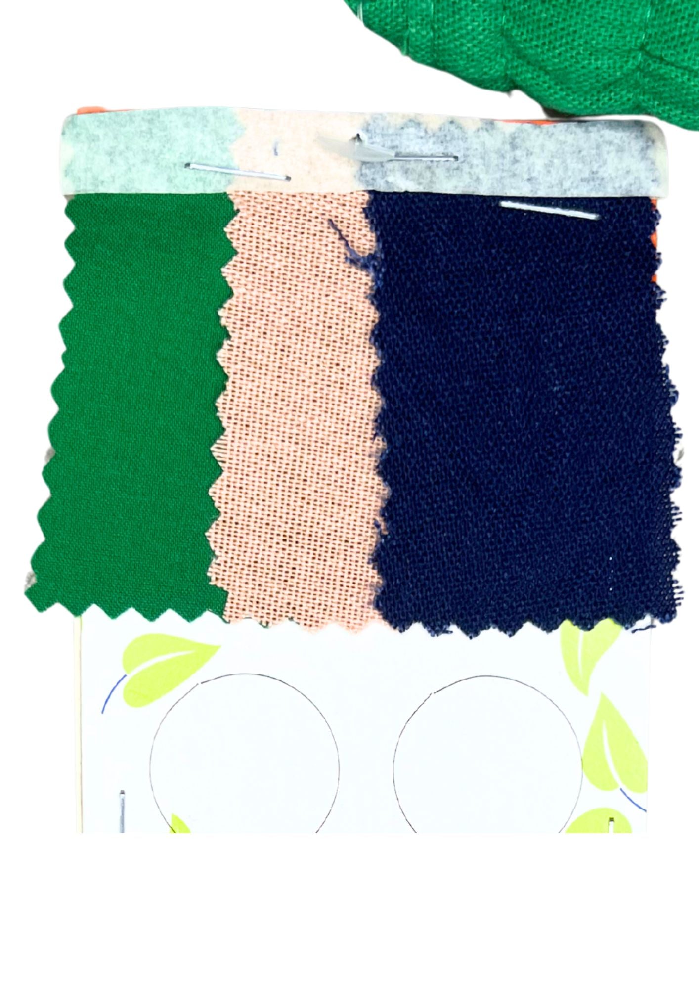 33281A capri silueta ajustada, bolsillo tipo cargo.