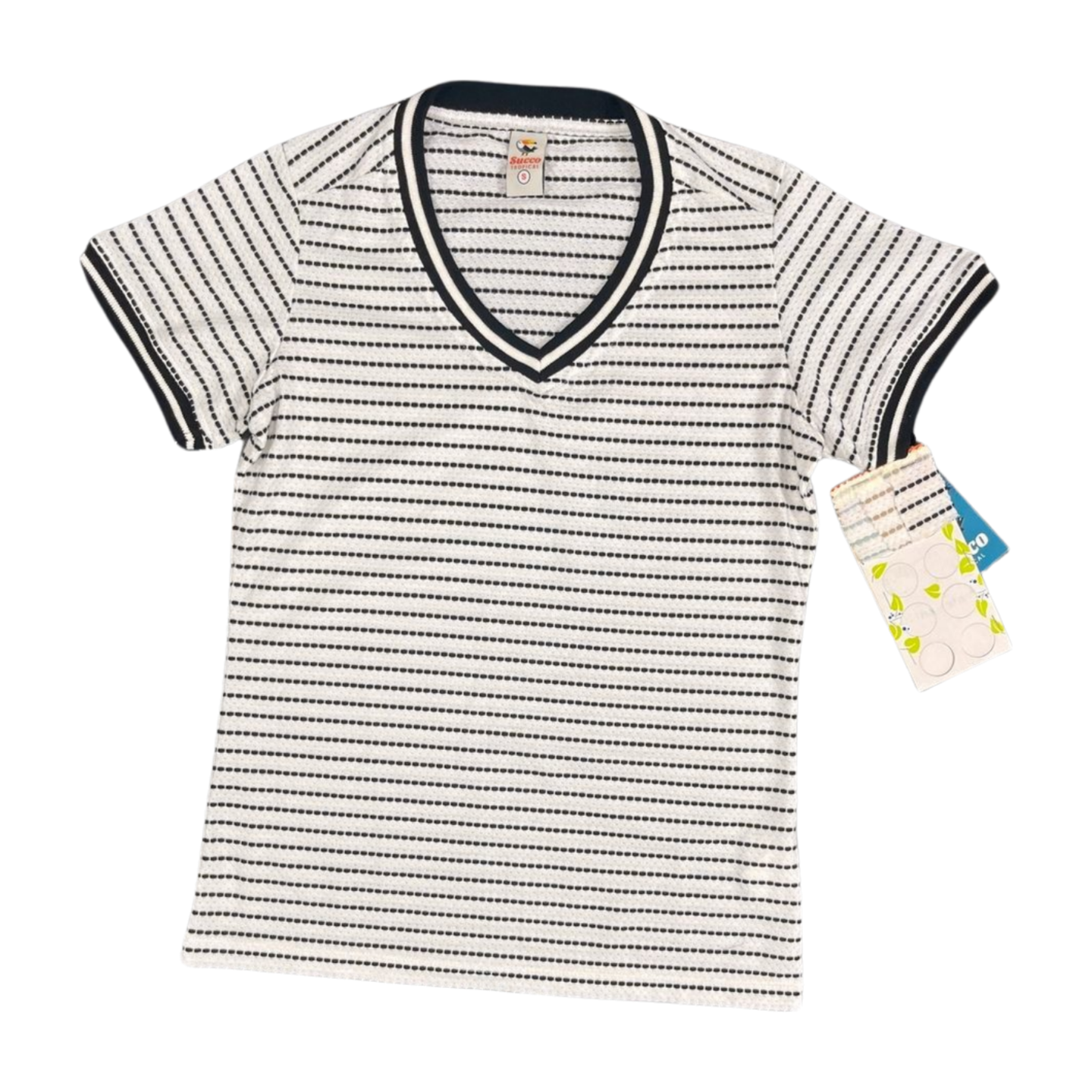 23048B camiseta cuello V silueta ajustada.